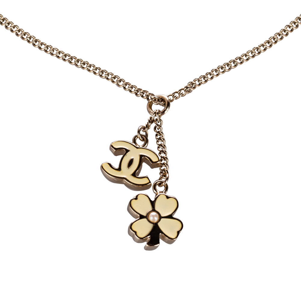 Chanel Filigree 1980's Gold Tone Cross Necklace – catwalk